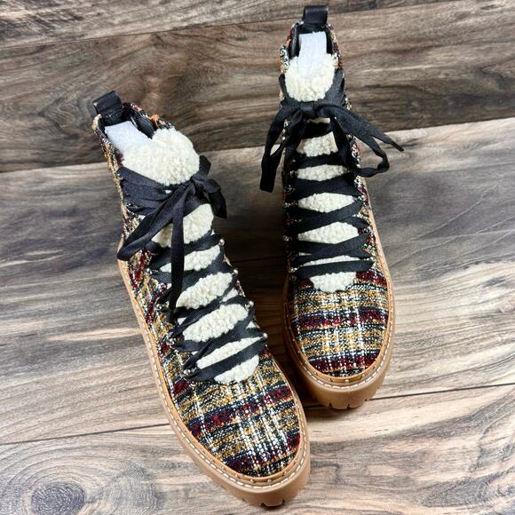 NIB Steve Madden 8M Rainier Lace Up Lug Sole Ankle Boots Rust Multi Studded - Picture 4 of 12